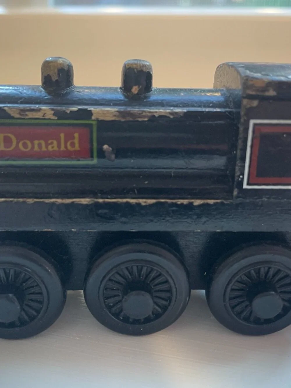 LOT of SIX hard-to-find Thomas Wooden Trains